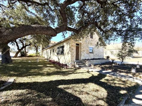 1 Mackenzie Brackettville TX 78832