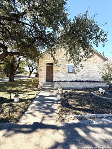 1 Mackenzie Brackettville TX 78832