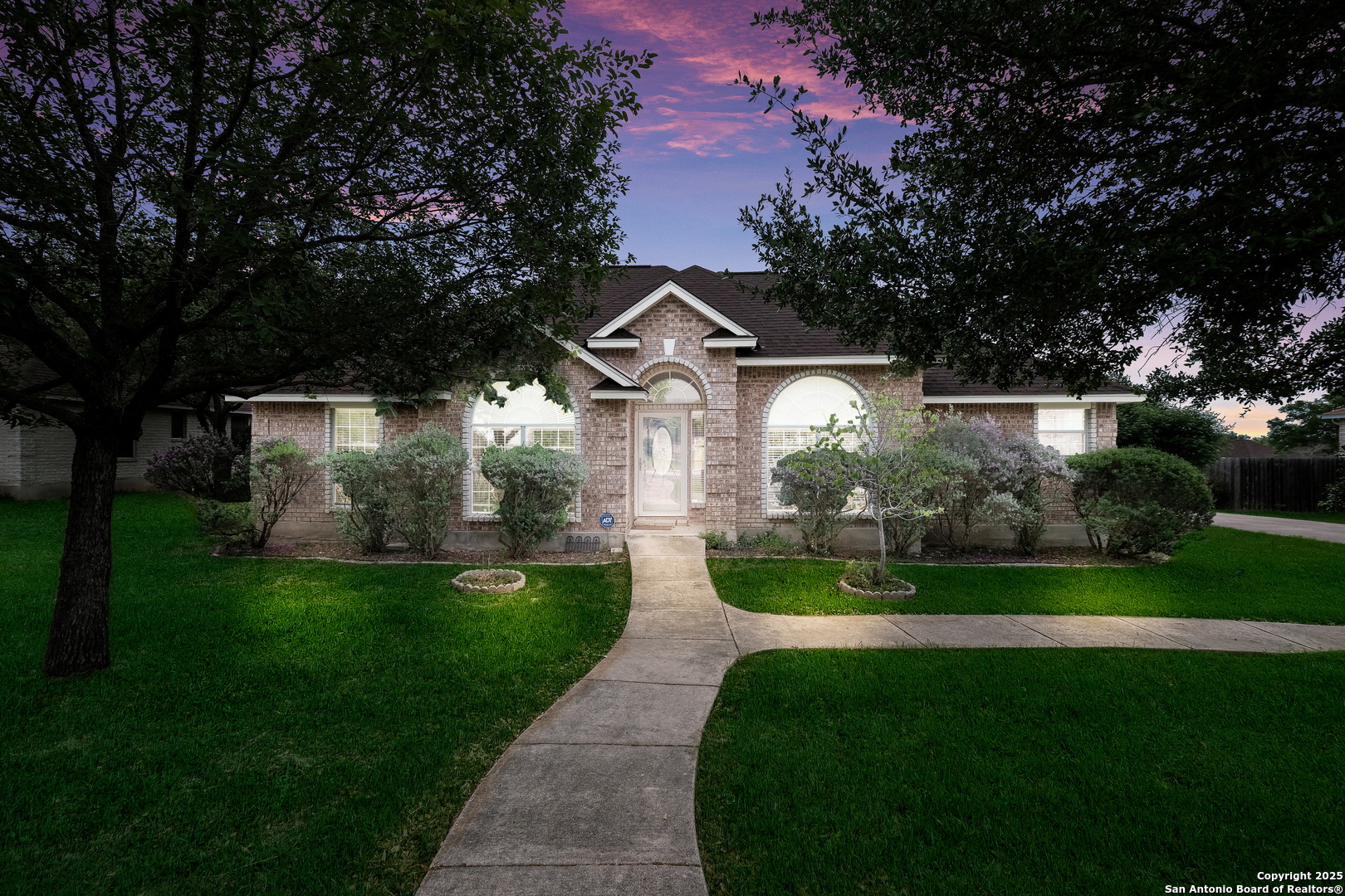 113 River Knoll Castroville TX 78009