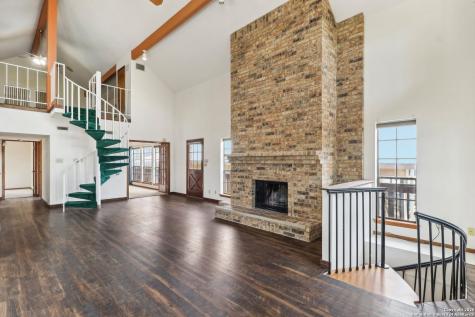 1551 Pebble Beach Lakehills TX 78063