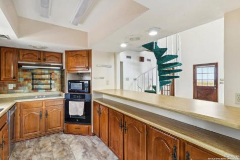 1551 Pebble Beach Lakehills TX 78063