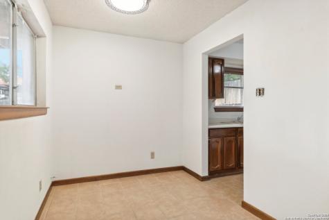 1551 Pebble Beach Lakehills TX 78063