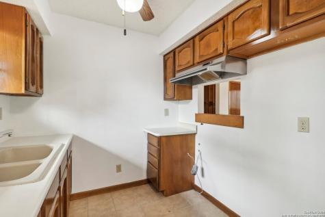 1551 Pebble Beach Lakehills TX 78063