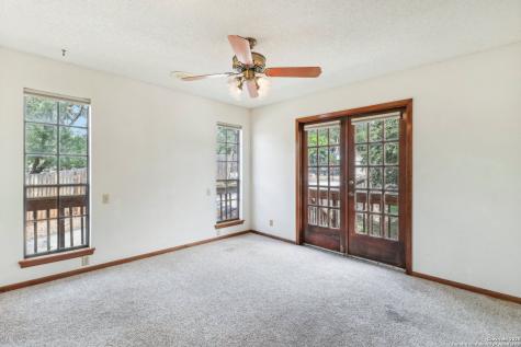 1551 Pebble Beach Lakehills TX 78063