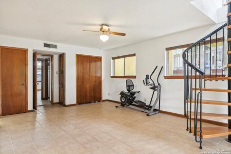1551 Pebble Beach Lakehills TX 78063