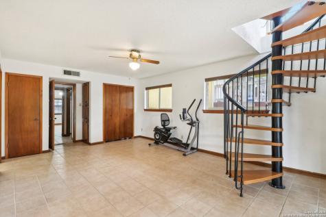 1551 Pebble Beach Lakehills TX 78063