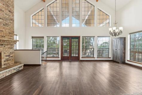 1551 Pebble Beach Lakehills TX 78063