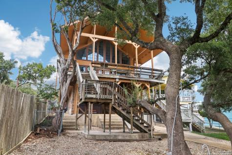 1551 Pebble Beach Lakehills TX 78063