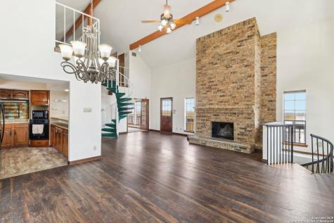 1551 Pebble Beach Lakehills TX 78063