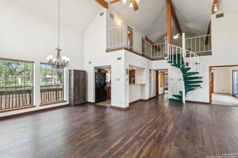 1551 Pebble Beach Lakehills TX 78063