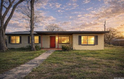 237 Kelly Street Poteet TX 78065