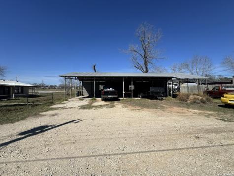 237 Kelly Street Poteet TX 78065