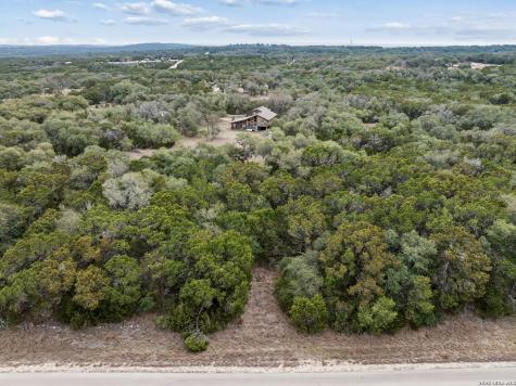 1398 Lazy Forest New Braunfels TX 78132
