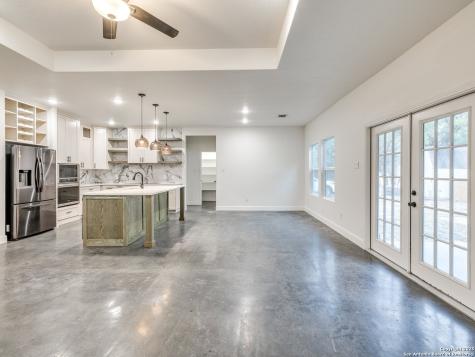 656 Fawn Spring Branch TX 78070