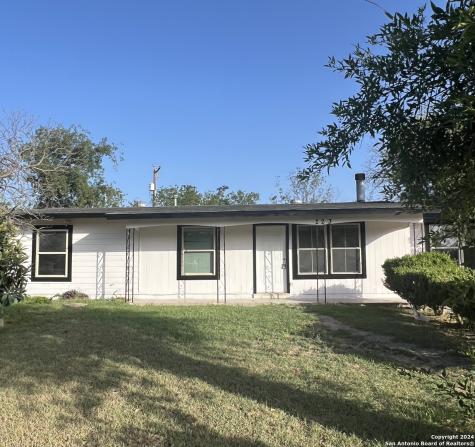 223 Westoak Road San Antonio TX 78227