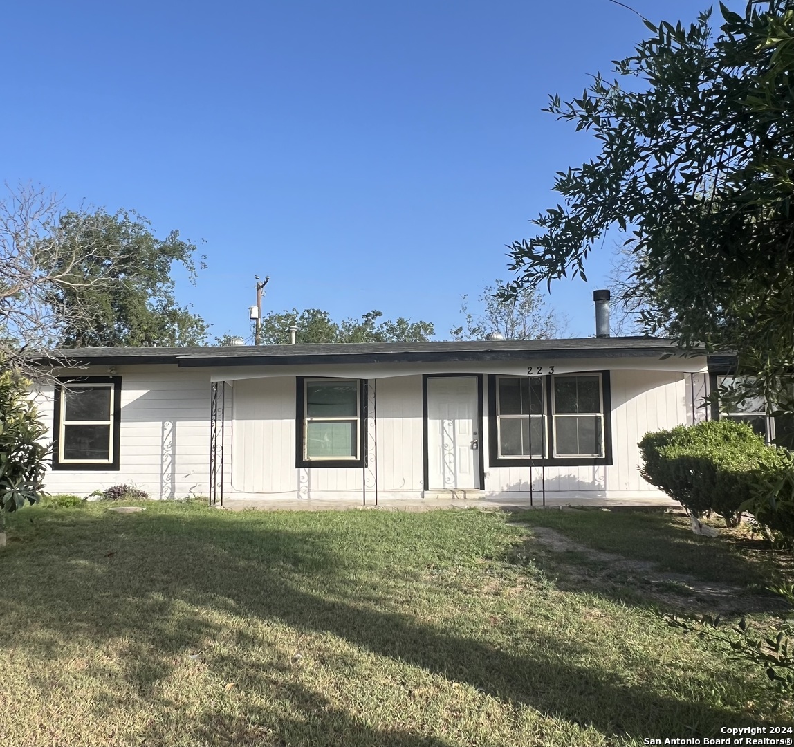 223 Westoak Road San Antonio TX 78227