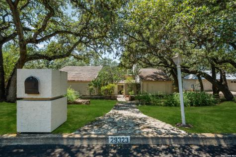 29323 No Le Hace Fair Oaks Ranch TX 78015