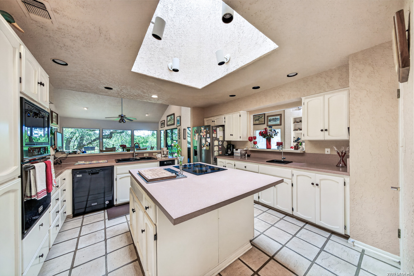 29323 No Le Hace Fair Oaks Ranch TX 78015