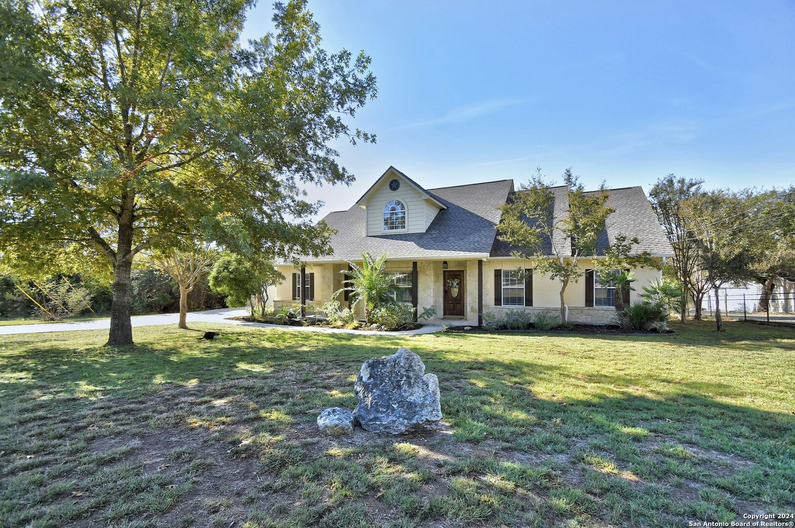 25827 White Eagle Drive San Antonio TX 78260