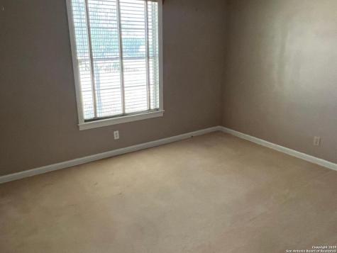 702 Esplanade Karnes City TX 78118