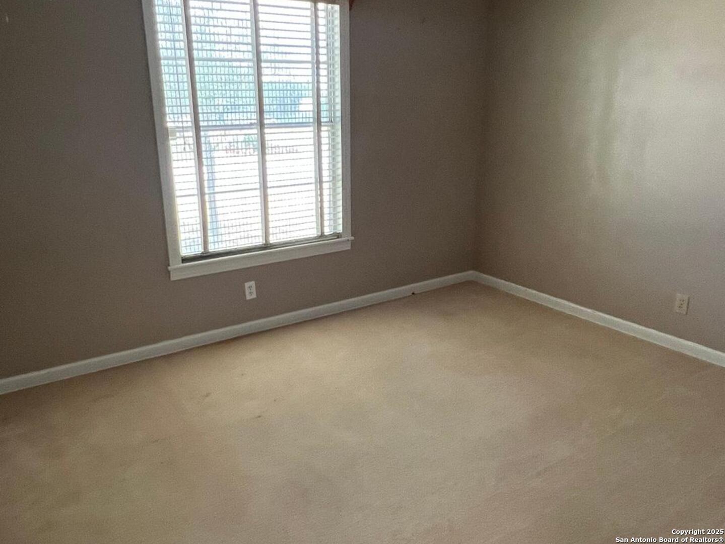 702 Esplanade Karnes City TX 78118