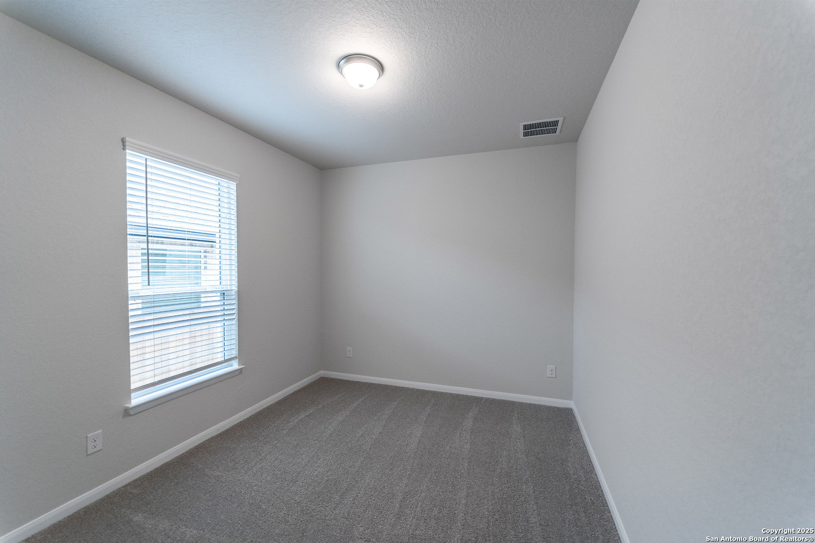 154 Ednie Lane Mico TX 78066