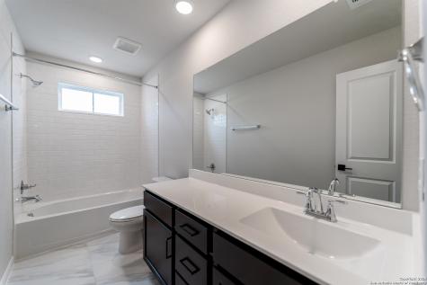 154 Ednie Lane Mico TX 78066