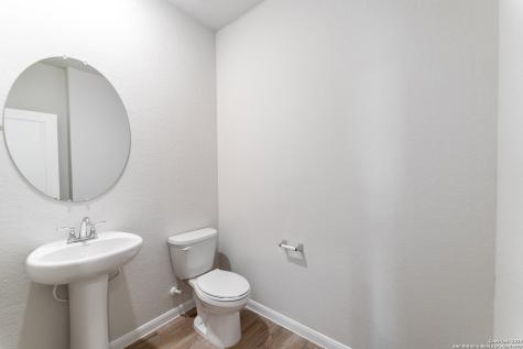 154 Ednie Lane Mico TX 78066