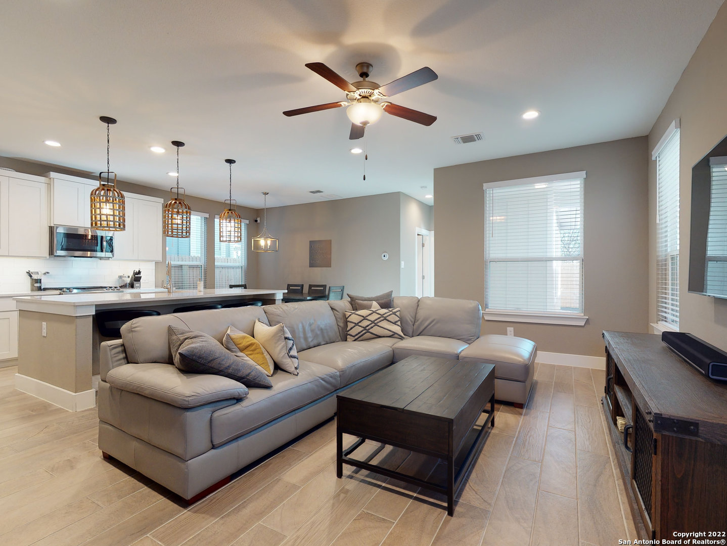 1422 E Sandalwood Lane San Antonio TX 78209