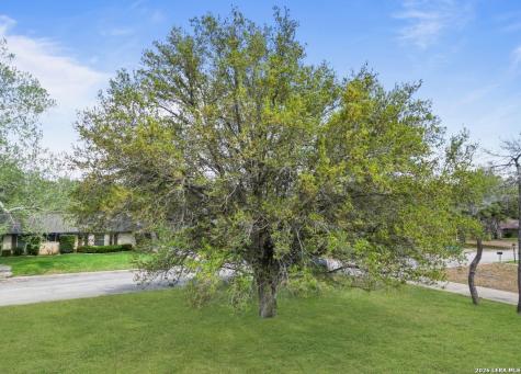 1900 Chukar Street Floresville TX 78114