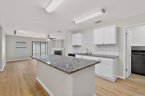 12910 Hunters Moon San Antonio TX 78249