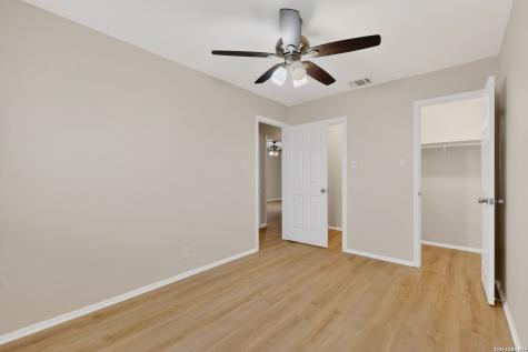 12910 Hunters Moon San Antonio TX 78249