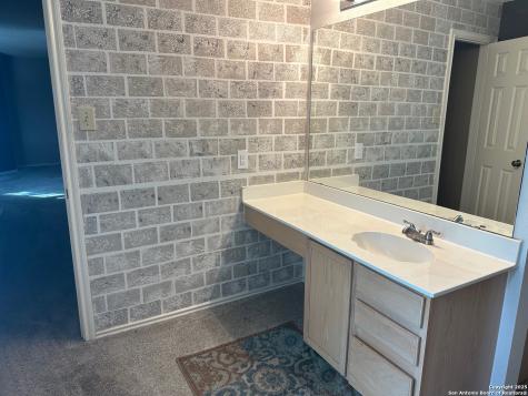 15847 Pleasant Well San Antonio TX 78247