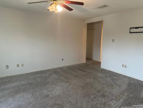 15847 Pleasant Well San Antonio TX 78247