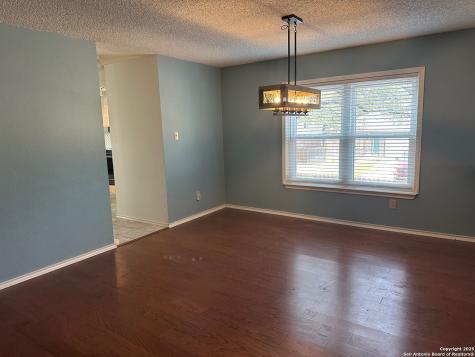 15847 Pleasant Well San Antonio TX 78247