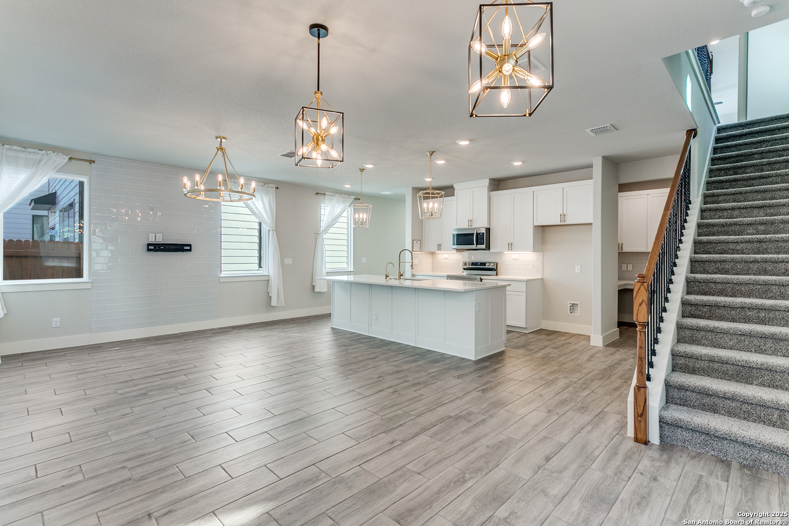 16011 Babcock Road #4 San Antonio TX 78255
