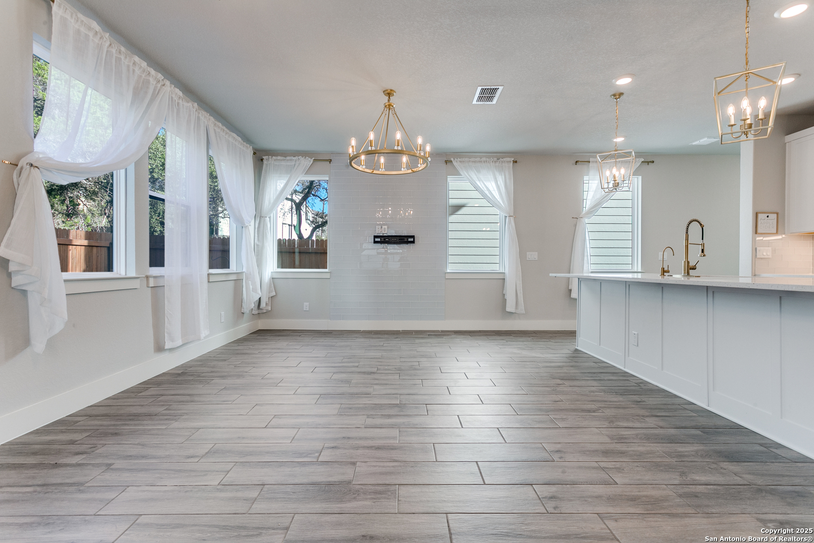 16011 Babcock Road #4 San Antonio TX 78255