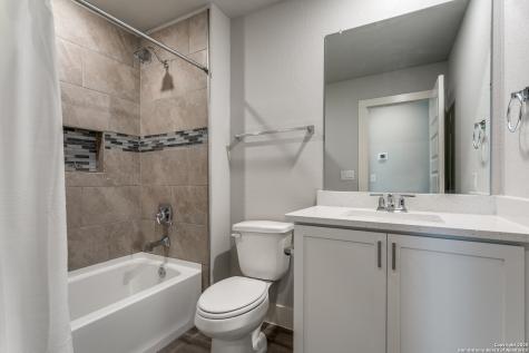 16011 Babcock Road #4 San Antonio TX 78255