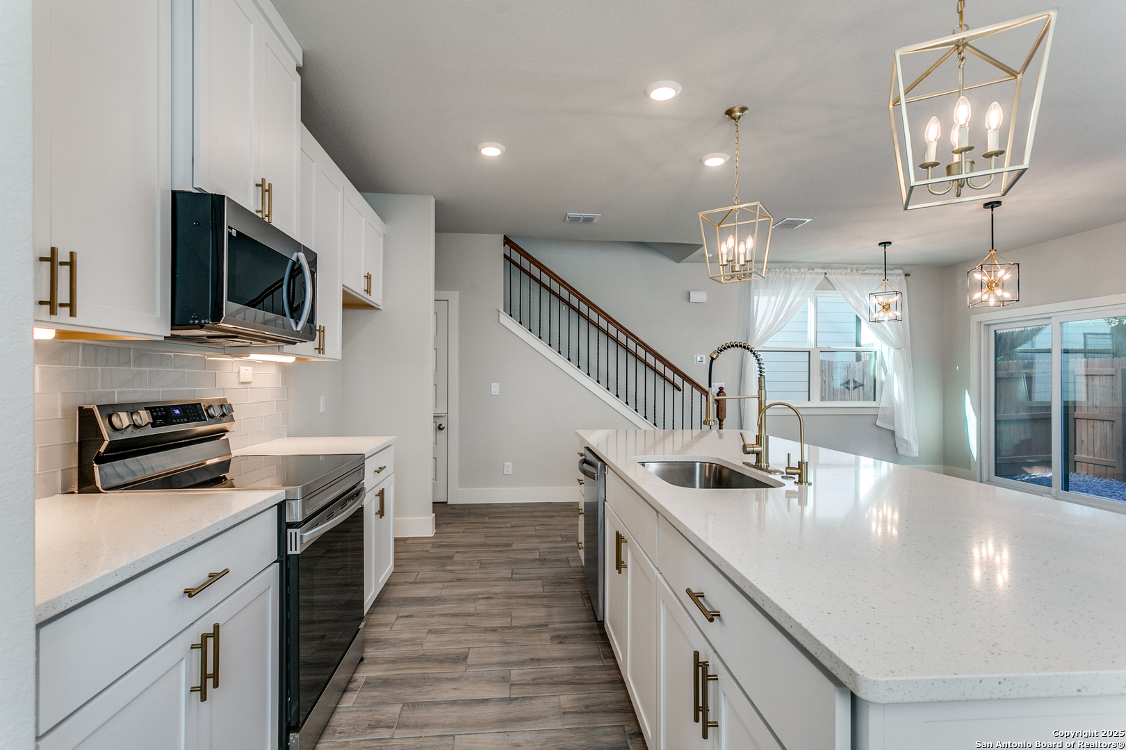 16011 Babcock Road #4 San Antonio TX 78255