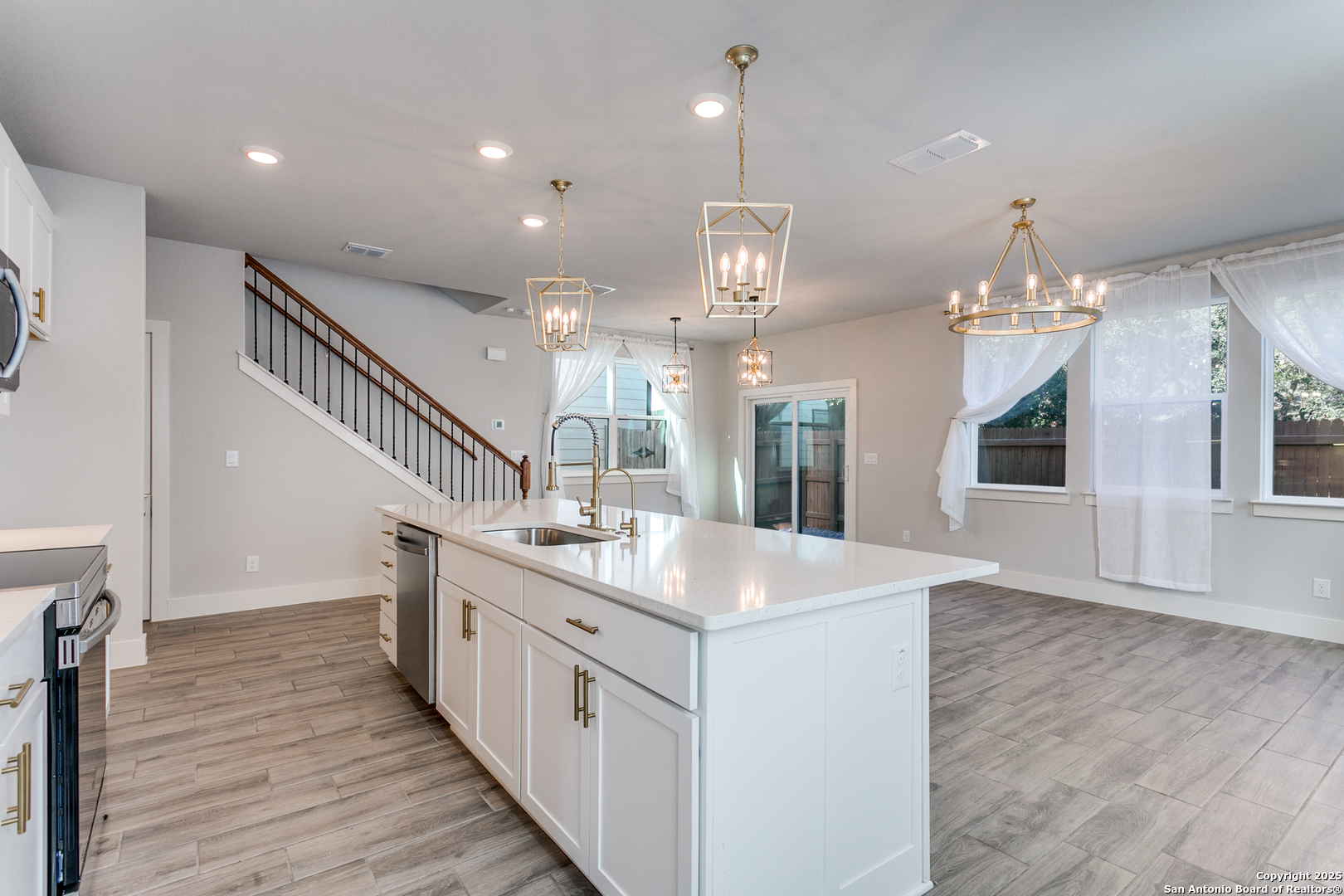 16011 Babcock Road #4 San Antonio TX 78255