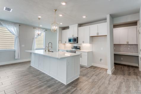 16011 Babcock Road #4 San Antonio TX 78255