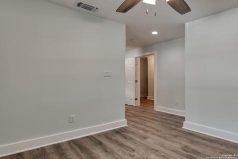 2293 W Mill Street New Braunfels TX 78130