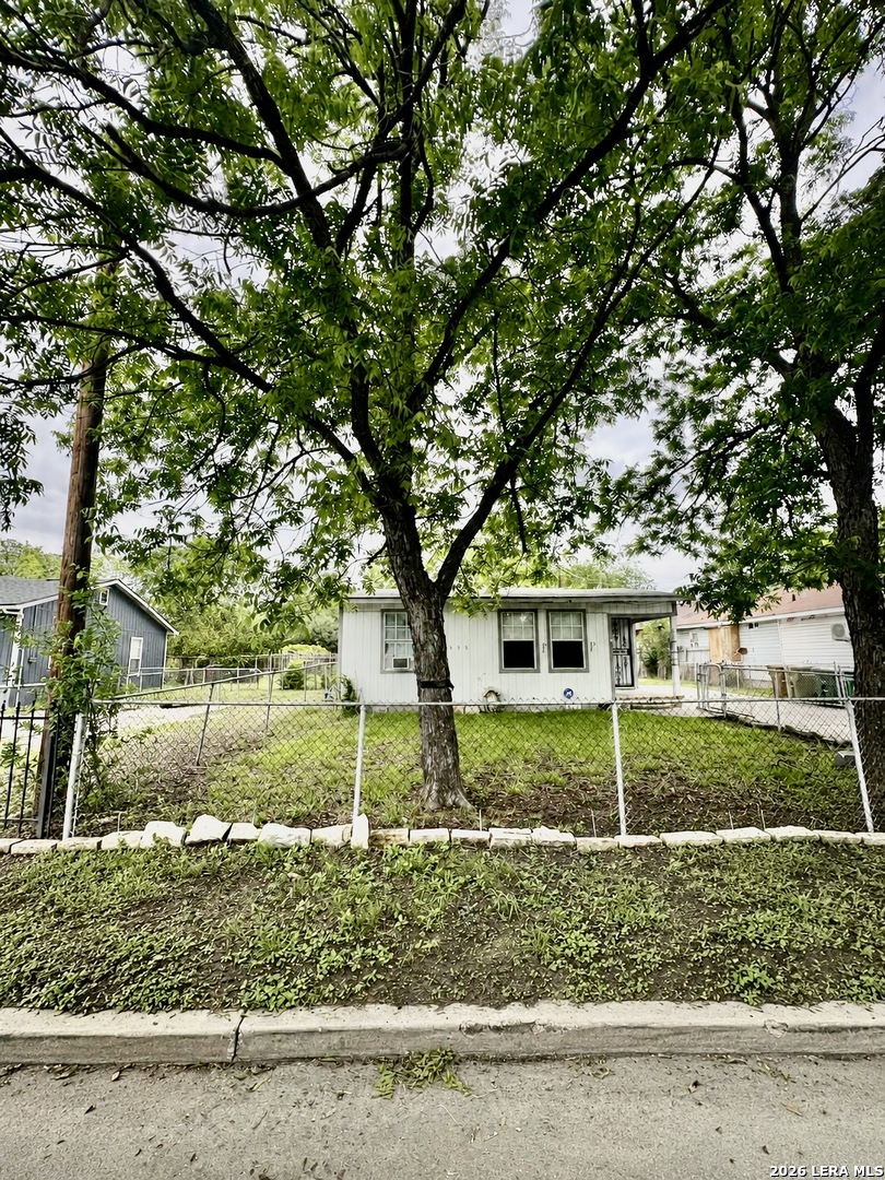 1315 Brighton San Antonio TX 78211
