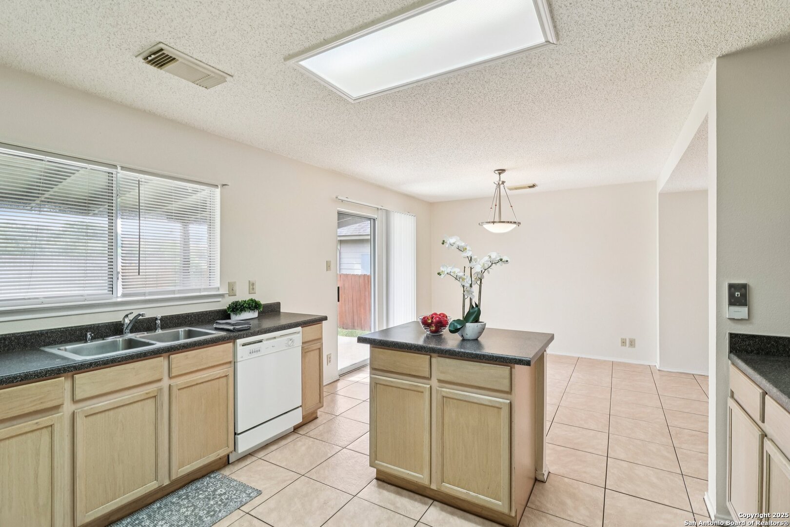 11210 Berkley Square San Antonio TX 78249