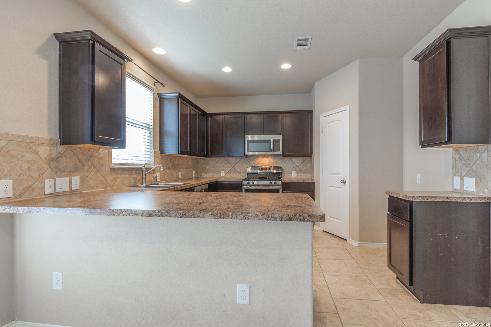 6423 Candleoak Circle San Antonio TX 78244