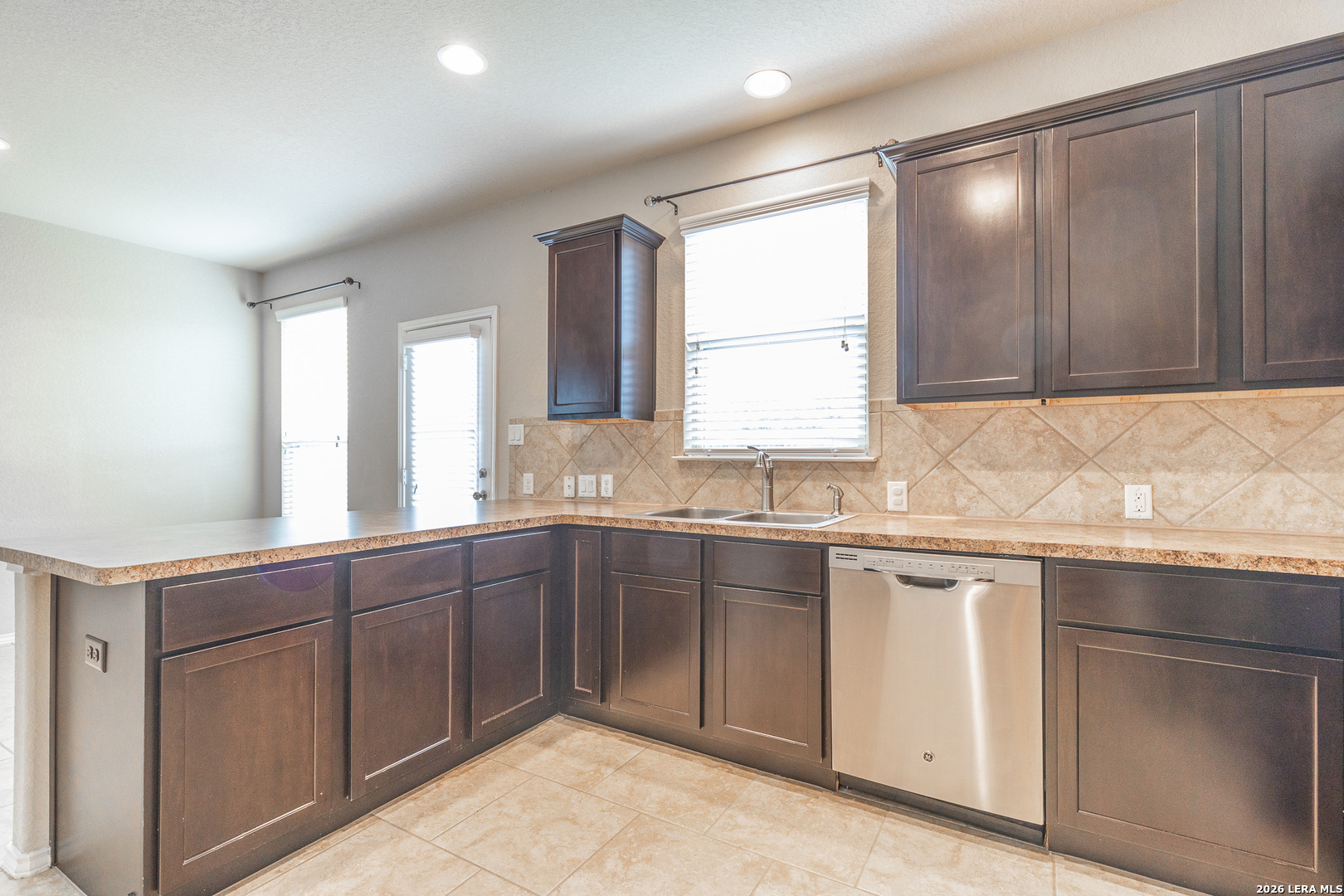 6423 Candleoak Circle San Antonio TX 78244