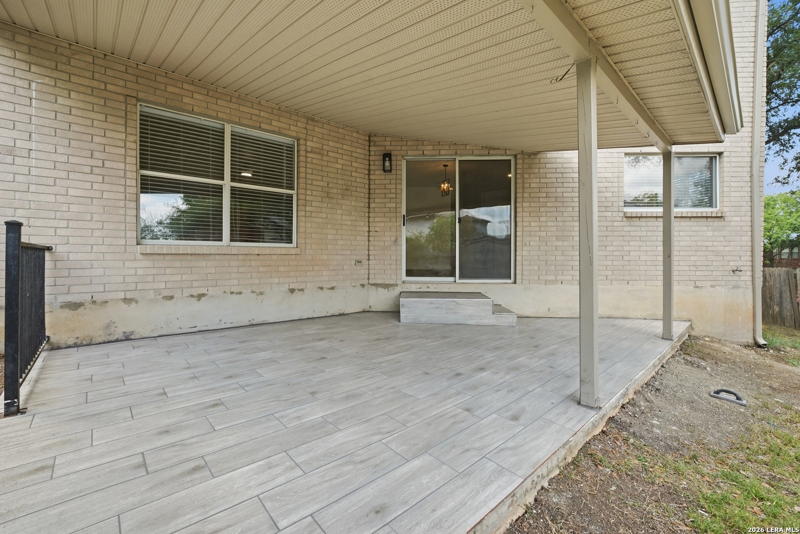 2704 Ashley Meadow Schertz TX 78154