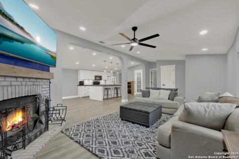 340 Sir Winston Drive Canyon Lake TX 78133