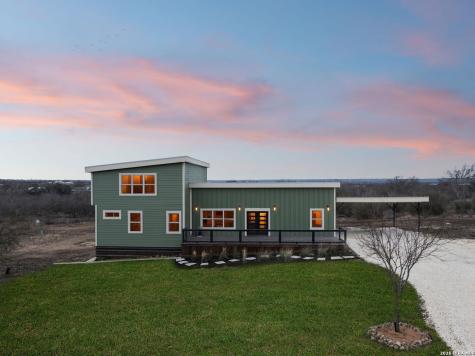 300 County Road 5781 Castroville TX 78009