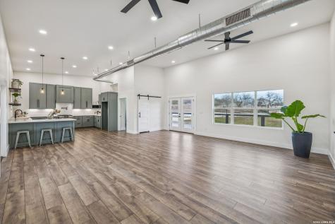 300 County Road 5781 Castroville TX 78009